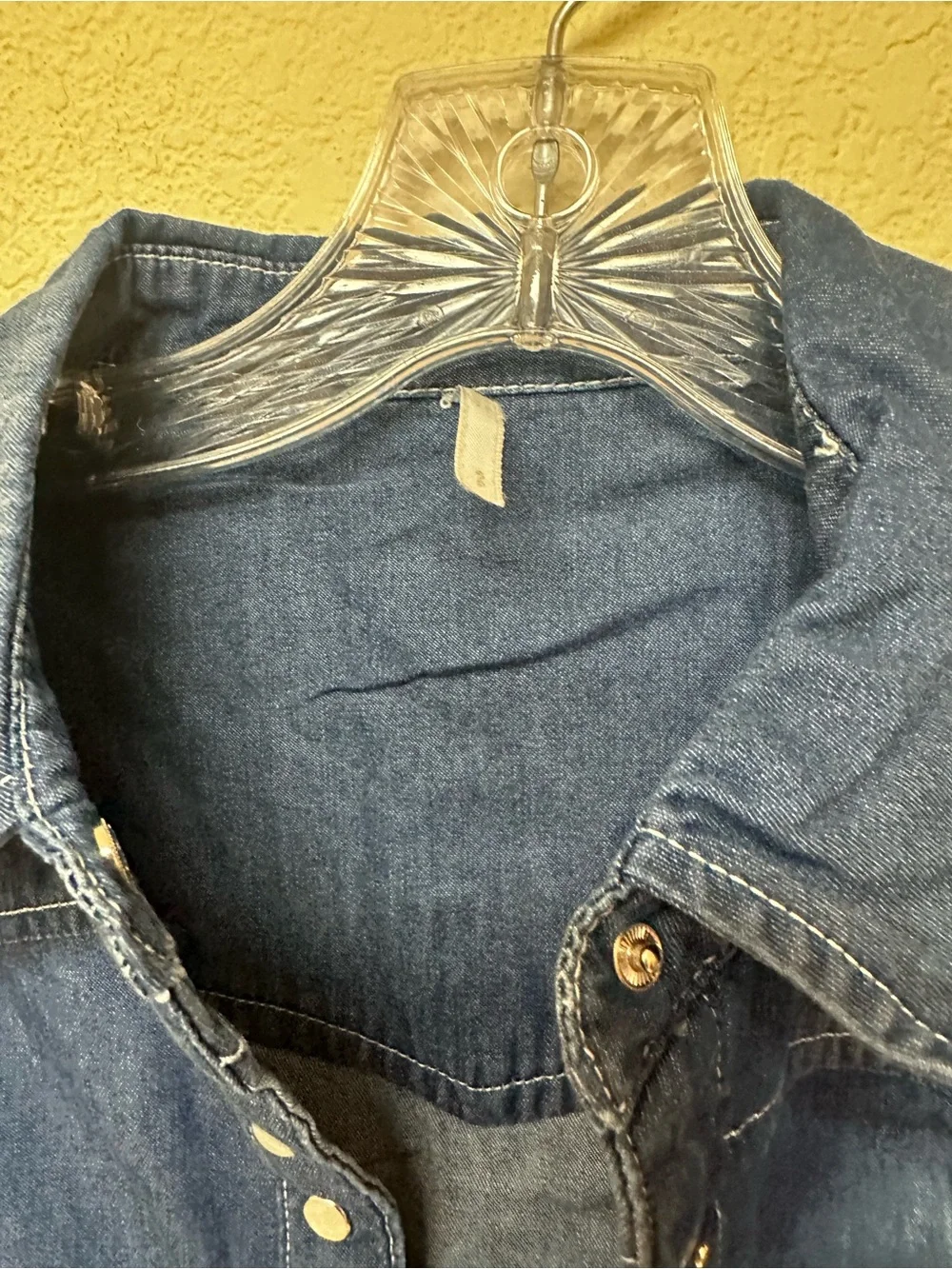 Free People Dark Blue Denim Pearl snap Button-Up Shirt Jacket size s - Picture 4 of 4